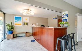 Days Inn By Wyndham Nashville Saint Thomas West Hospital